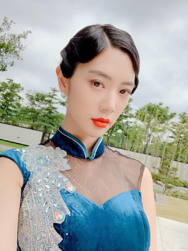 我嗨直播 ios 暗夜玫瑰